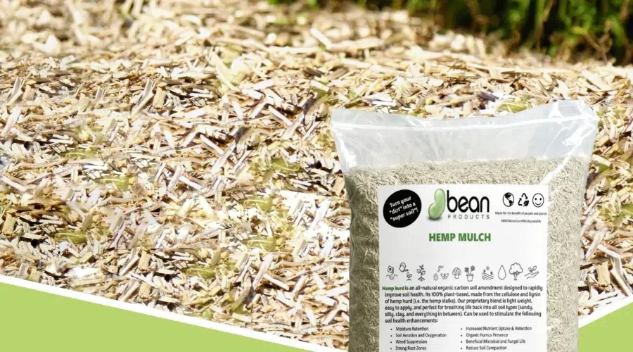 le paillis de chanvre : une solution écologique pour protéger et nourrir vos plantations tout en conservant l'humidité du sol.